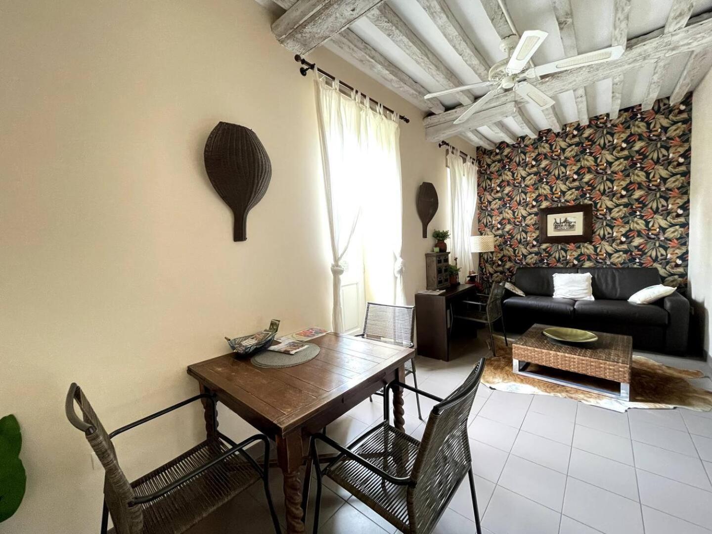 Apt Duplex Ou Plain Pied Tout Confort Plein Centre Ville Bayeux Proche Commerces, Restaurants, Avec Terrasse Privative Ou Jardin Commun Amenage Clos, Parking Gratuit A Proximite, Proche Plages Du Debarquement Exterior foto
